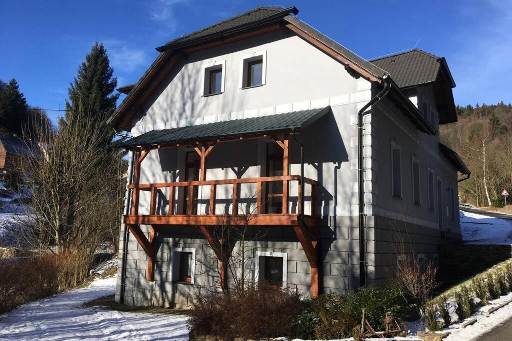 Villa Vykmanov Medenec Екстер'єр фото
